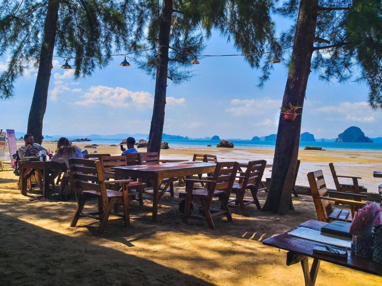 Baan Tubkaek Hotel Pantai Tab Kaek Bagian luar foto